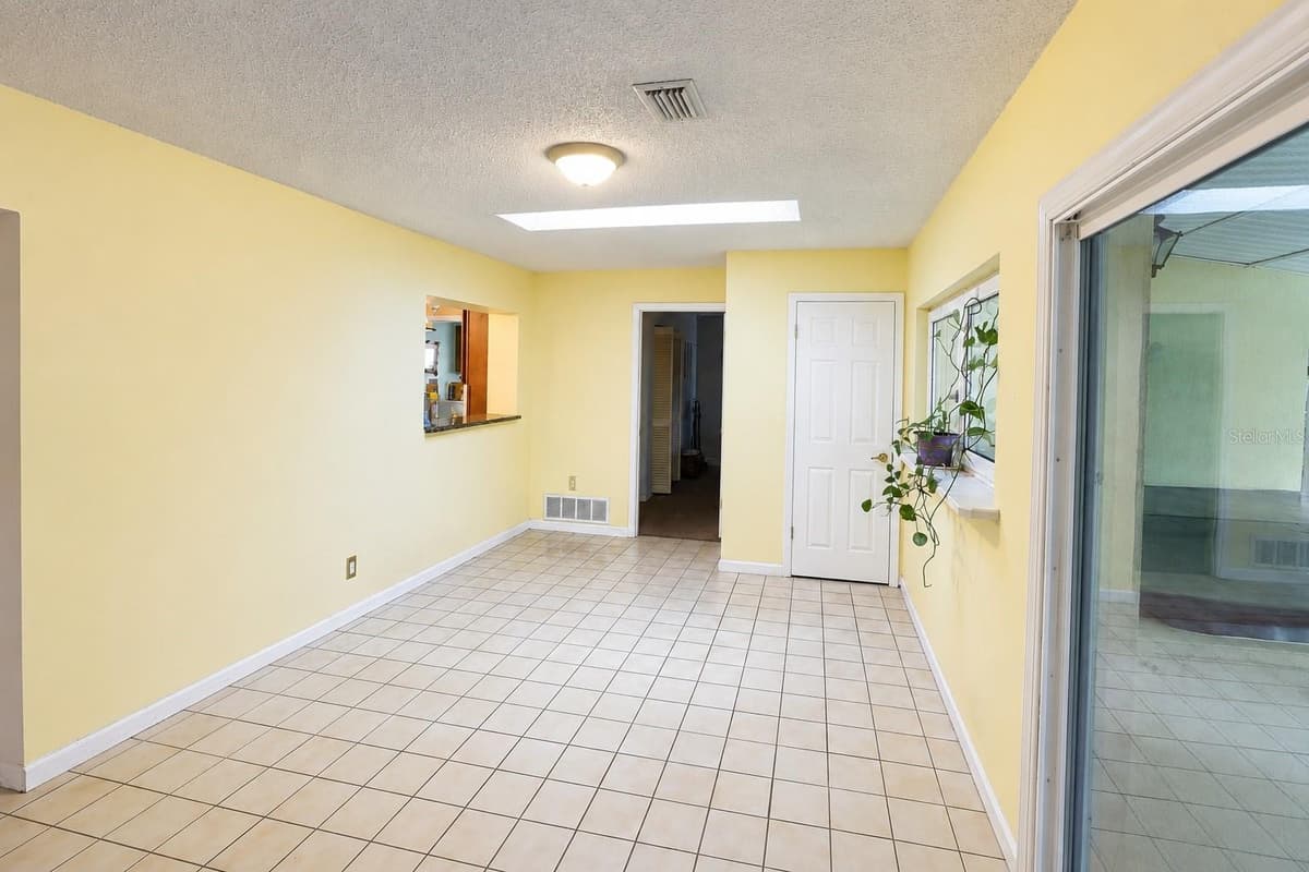 10 BLACKBURN PLACE — photo 42 of 68