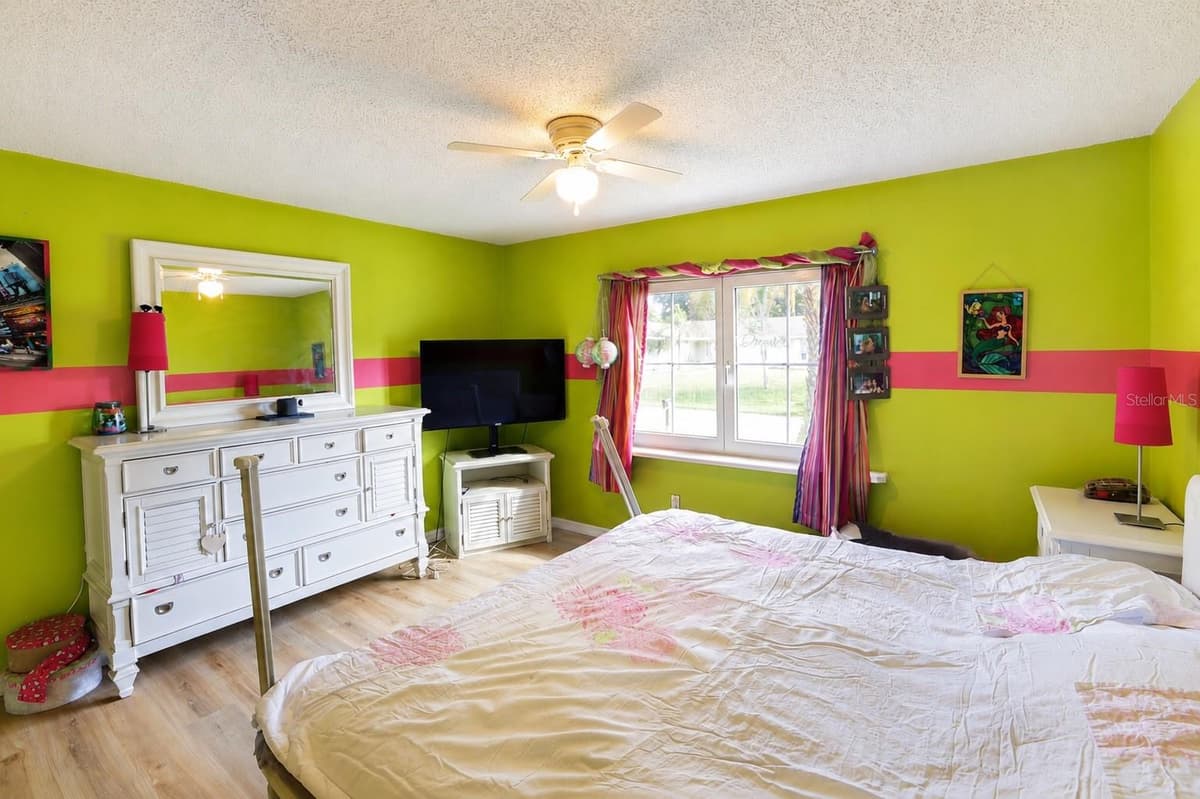 10 BLACKBURN PLACE — photo 26 of 68
