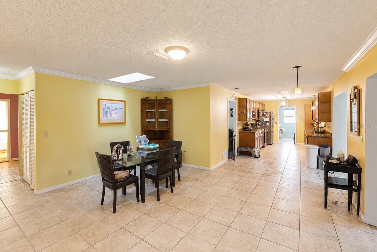 10 BLACKBURN PLACE — photo 49 of 68