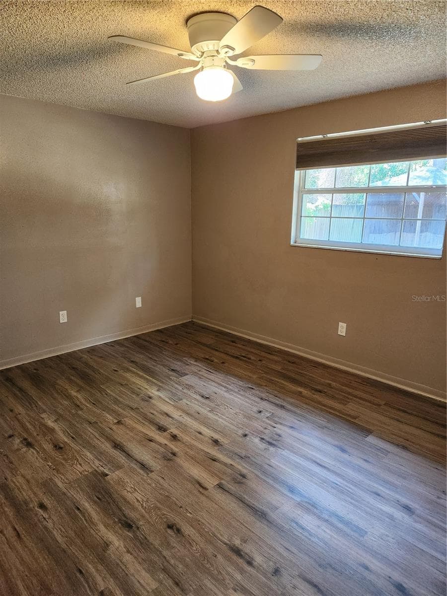 6929 BISHOP FRIER LANE — photo 5 of 6