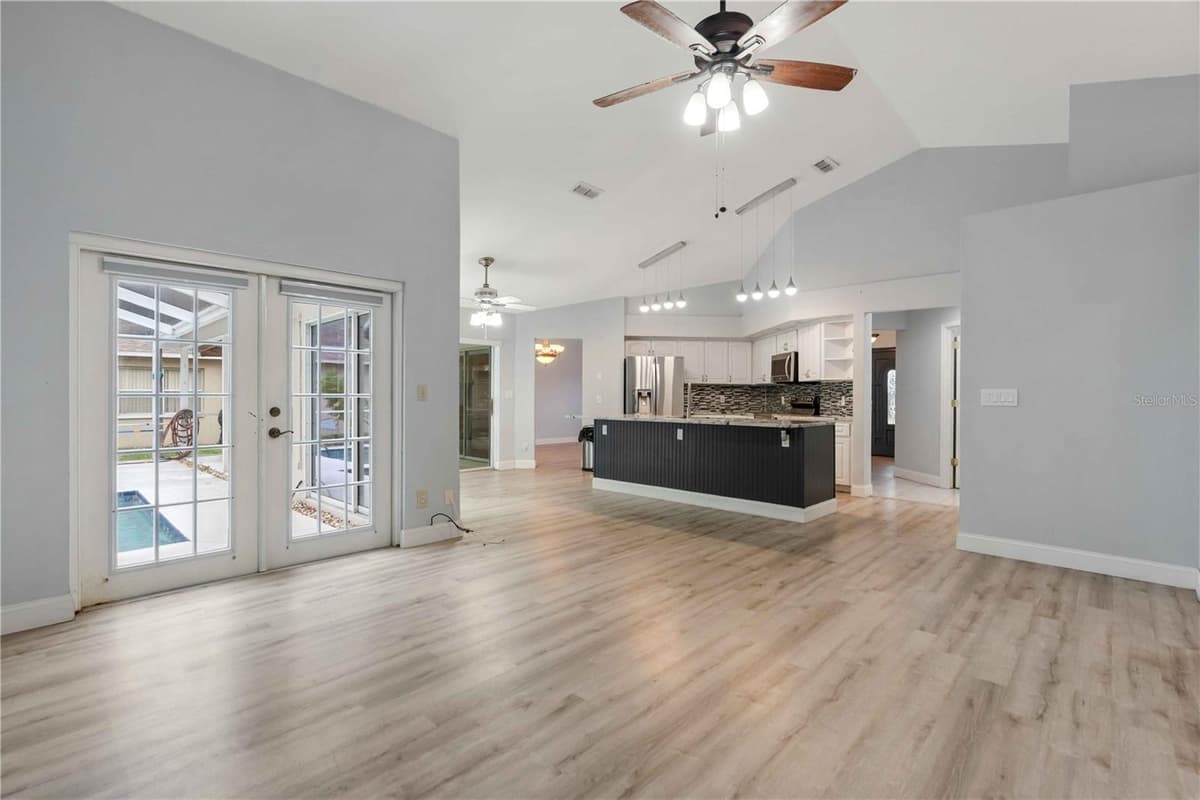 1259 OVERLAND DRIVE — photo 13 of 34
