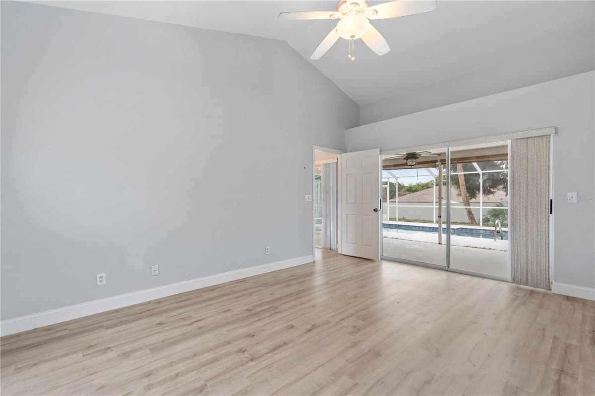 1259 OVERLAND DRIVE — photo 16 of 34