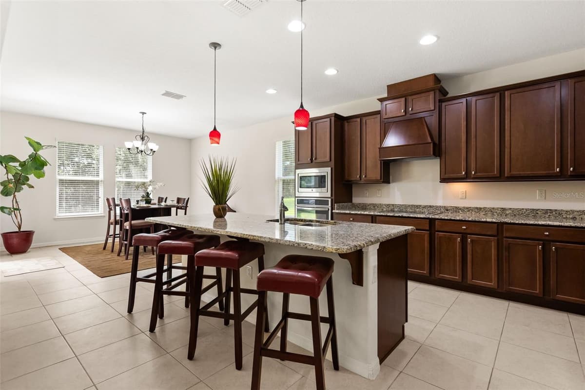 3737 CHANDLER ESTATES DRIVE — photo 12 of 33
