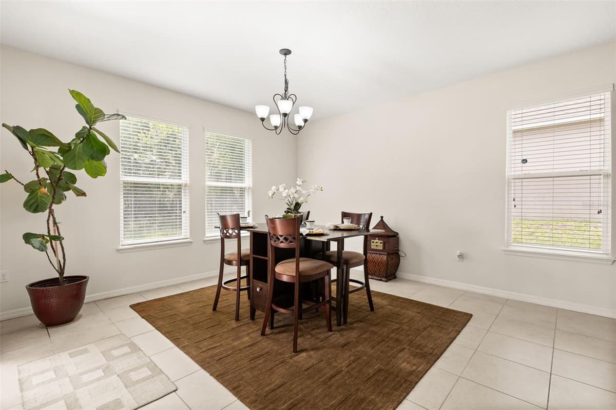 3737 CHANDLER ESTATES DRIVE — photo 9 of 33
