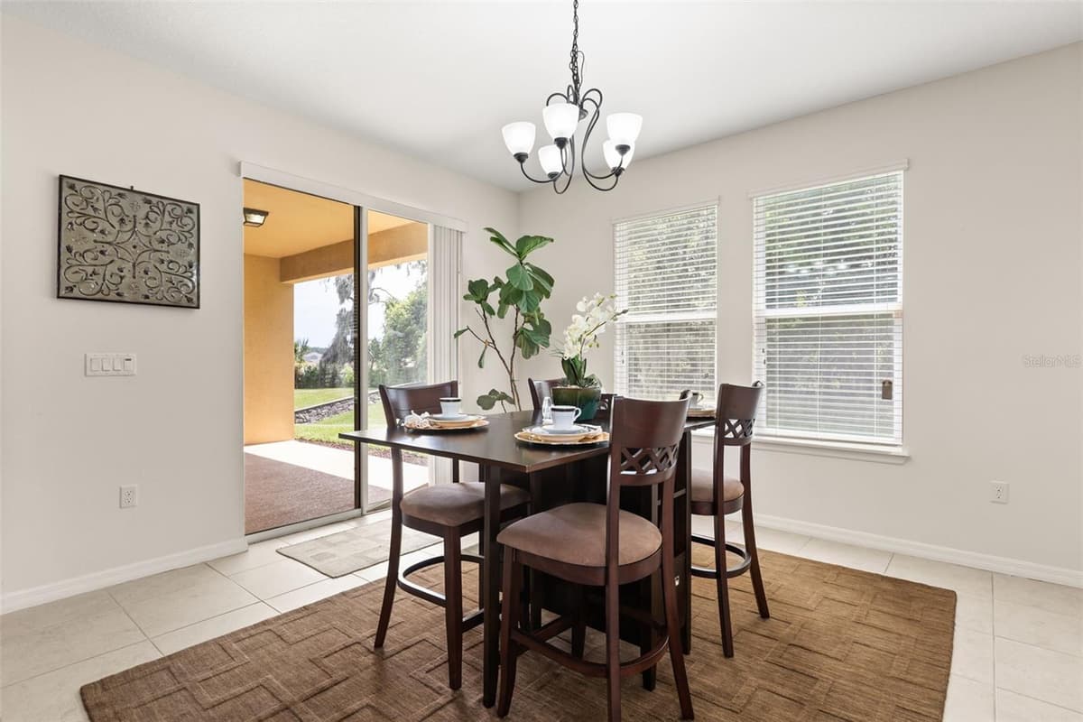 3737 CHANDLER ESTATES DRIVE — photo 10 of 33