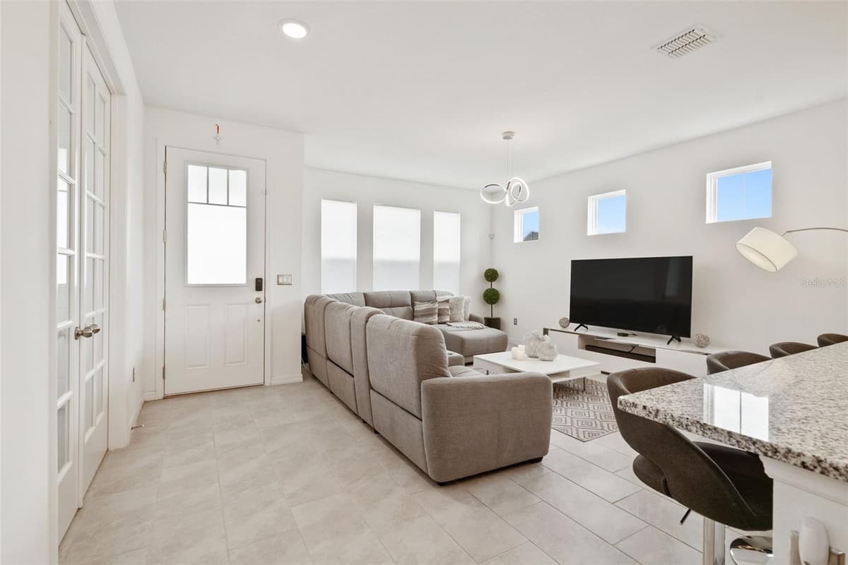 2800 CELLO LANE — photo 35 of 41