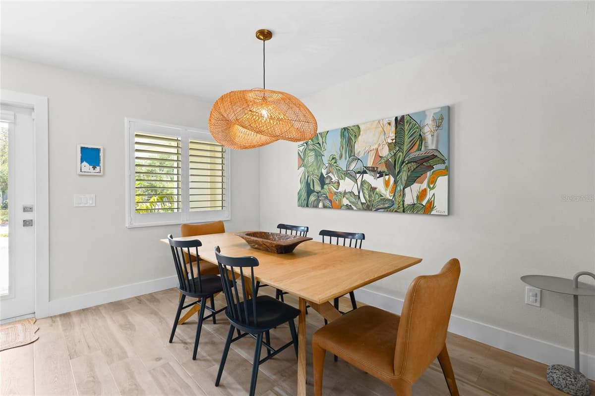 801 EDGEMERE LANE — photo 3 of 61