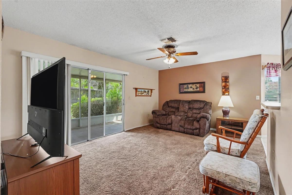 13105 WESTERN CIRCLE — photo 19 of 50