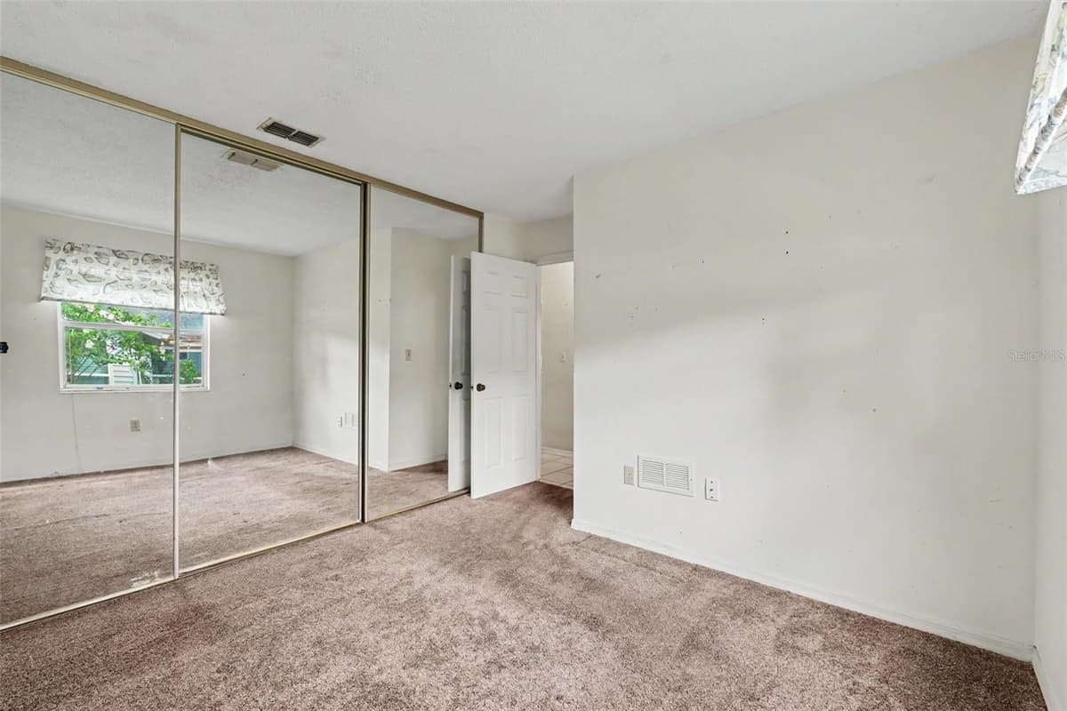 13105 WESTERN CIRCLE — photo 35 of 50