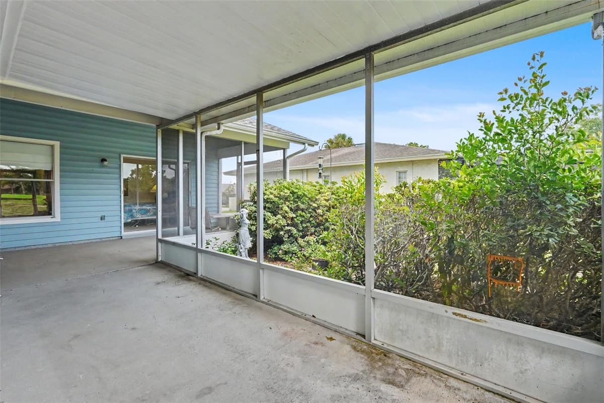 13105 WESTERN CIRCLE — photo 36 of 50