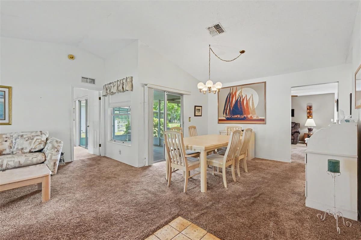 13105 WESTERN CIRCLE — photo 4 of 50