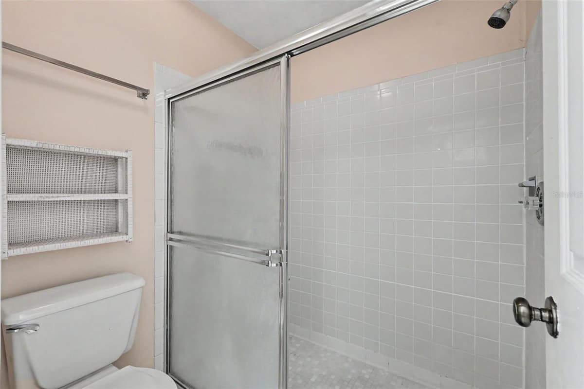 13105 WESTERN CIRCLE — photo 13 of 50