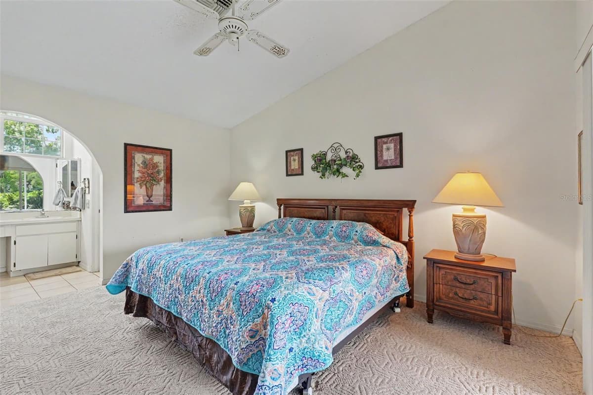 13105 WESTERN CIRCLE — photo 9 of 50
