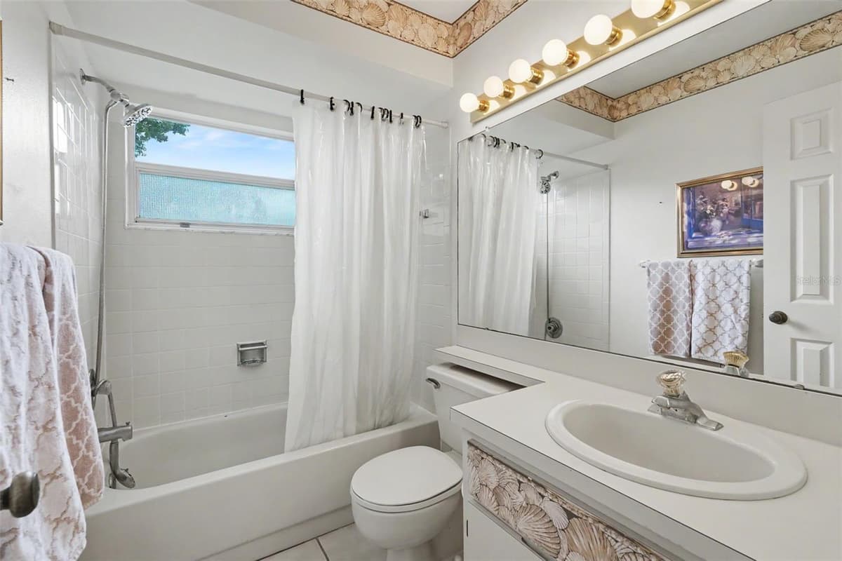13105 WESTERN CIRCLE — photo 33 of 50