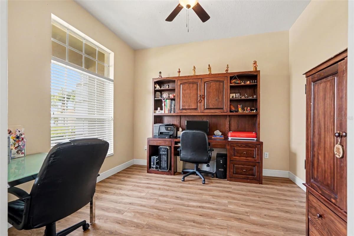 25741 RISEN STAR DR — photo 14 of 35