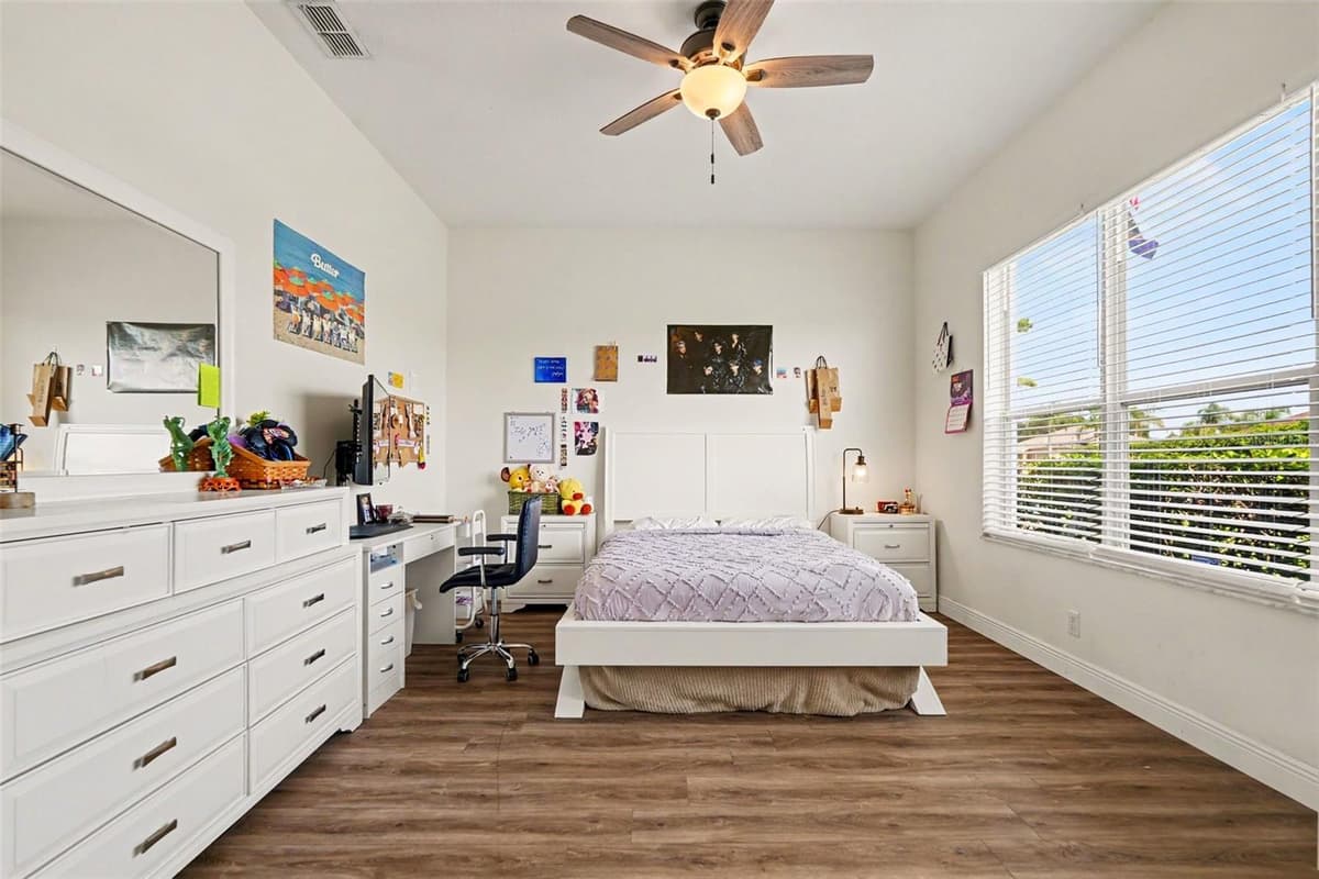 25741 RISEN STAR DR — photo 23 of 35