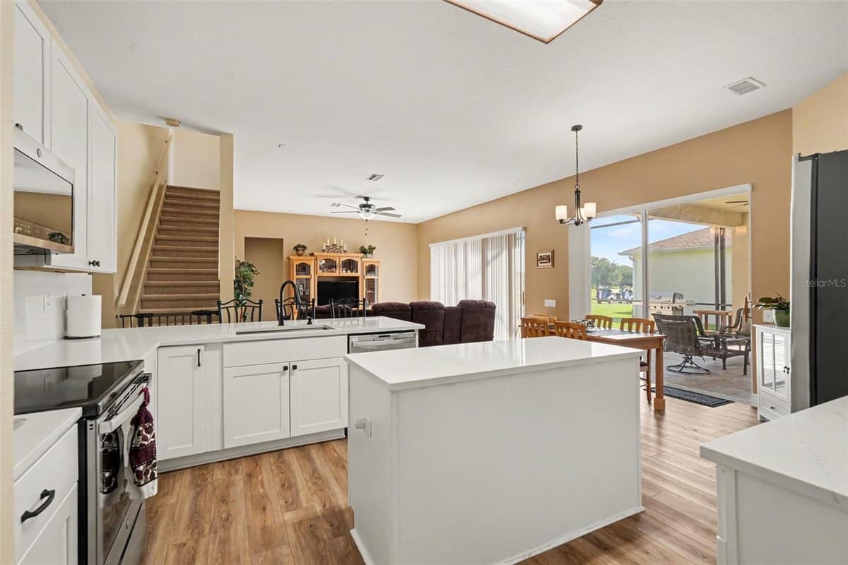25741 RISEN STAR DR — photo 11 of 35