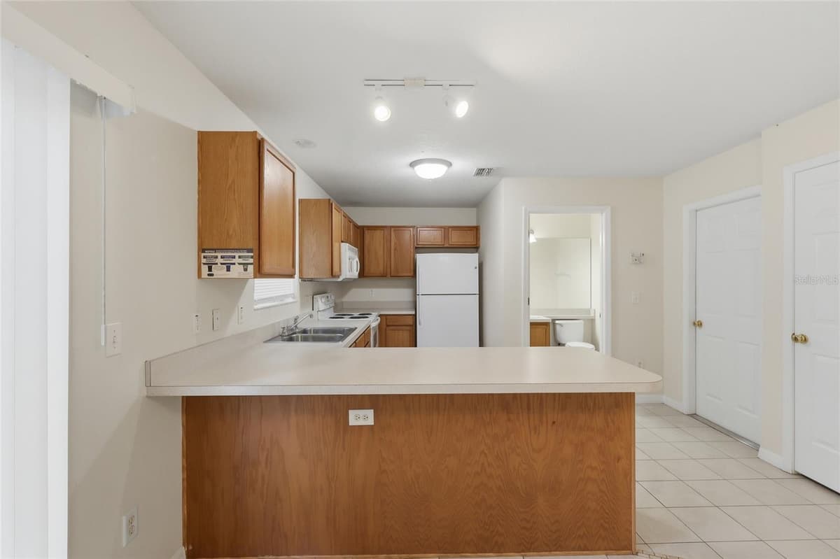 3006 AMBER OAK DRIVE — photo 21 of 31
