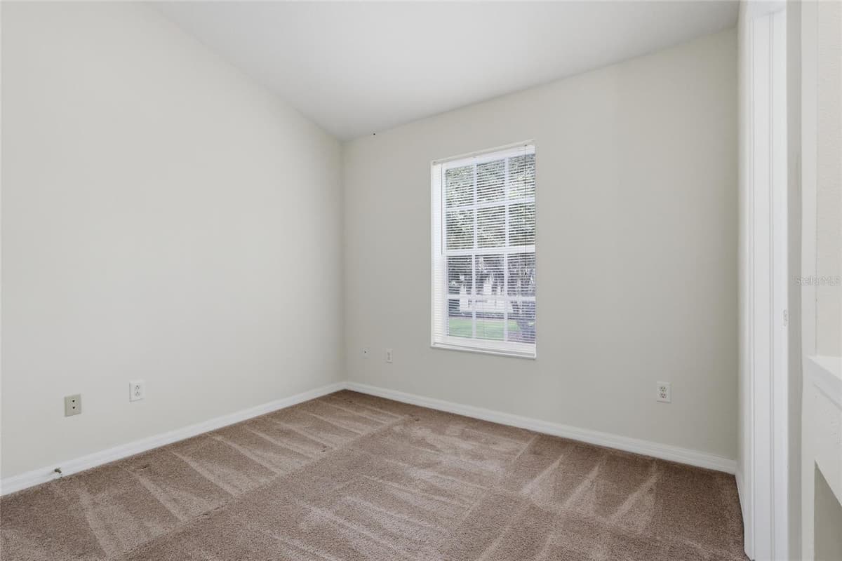 3006 AMBER OAK DRIVE — photo 12 of 31