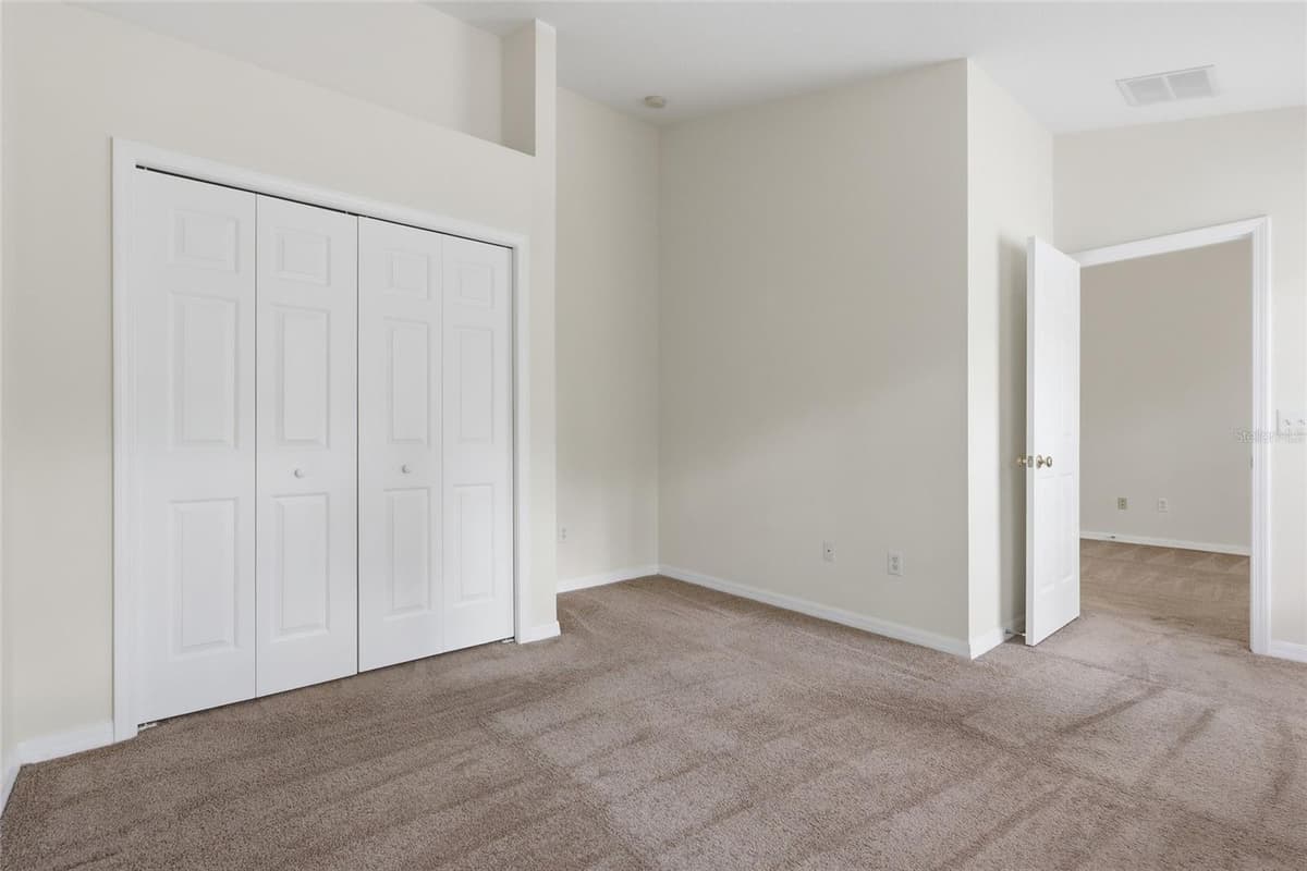 3006 AMBER OAK DRIVE — photo 14 of 31