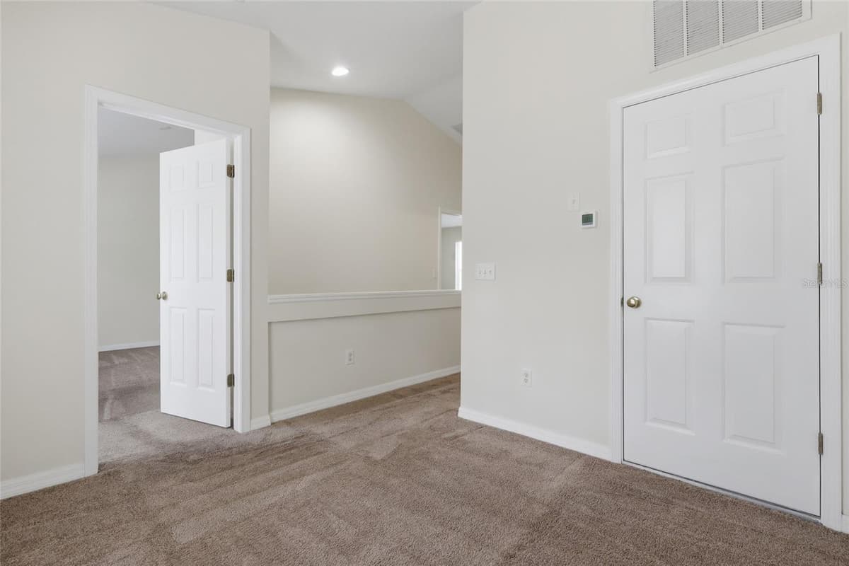 3006 AMBER OAK DRIVE — photo 11 of 31
