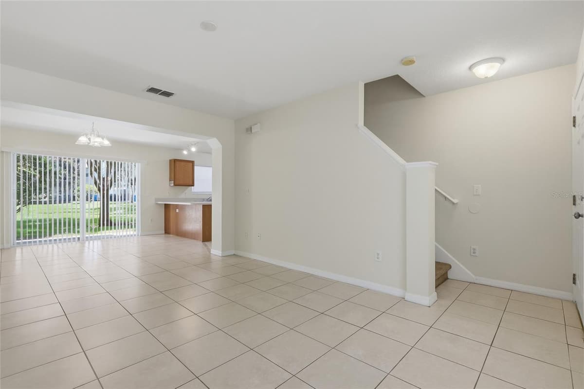 3006 AMBER OAK DRIVE — photo 6 of 31