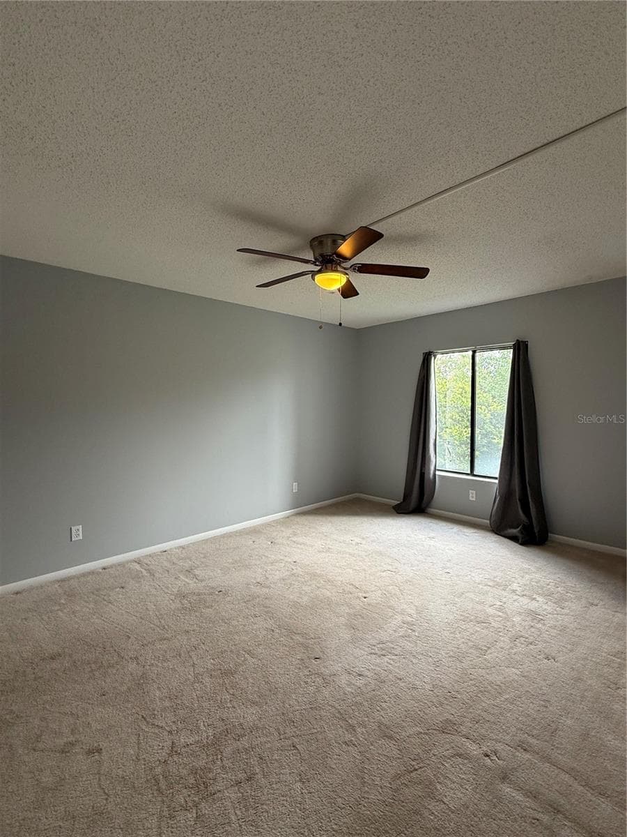 927 PINE RIDGE CIRCLE — photo 11 of 19