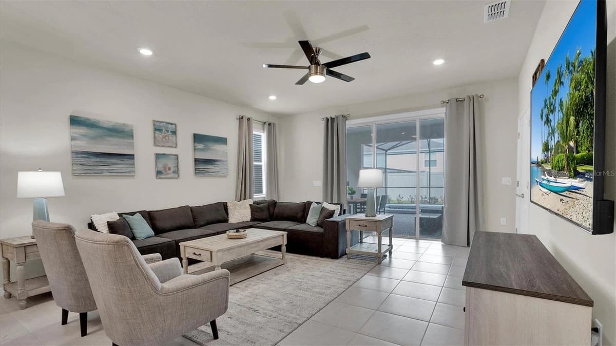 3441 LILAC WAY — photo 3 of 55