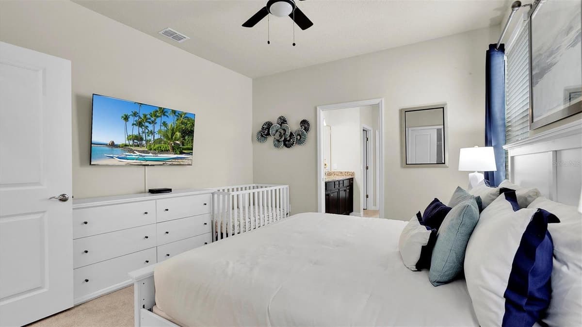 3441 LILAC WAY — photo 9 of 55