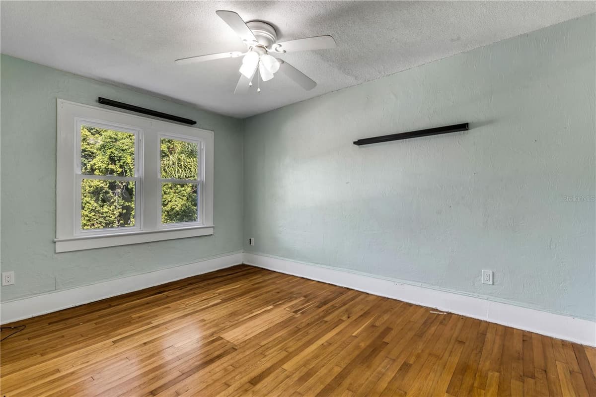 688 ALCAZAR AVENUE — photo 26 of 40