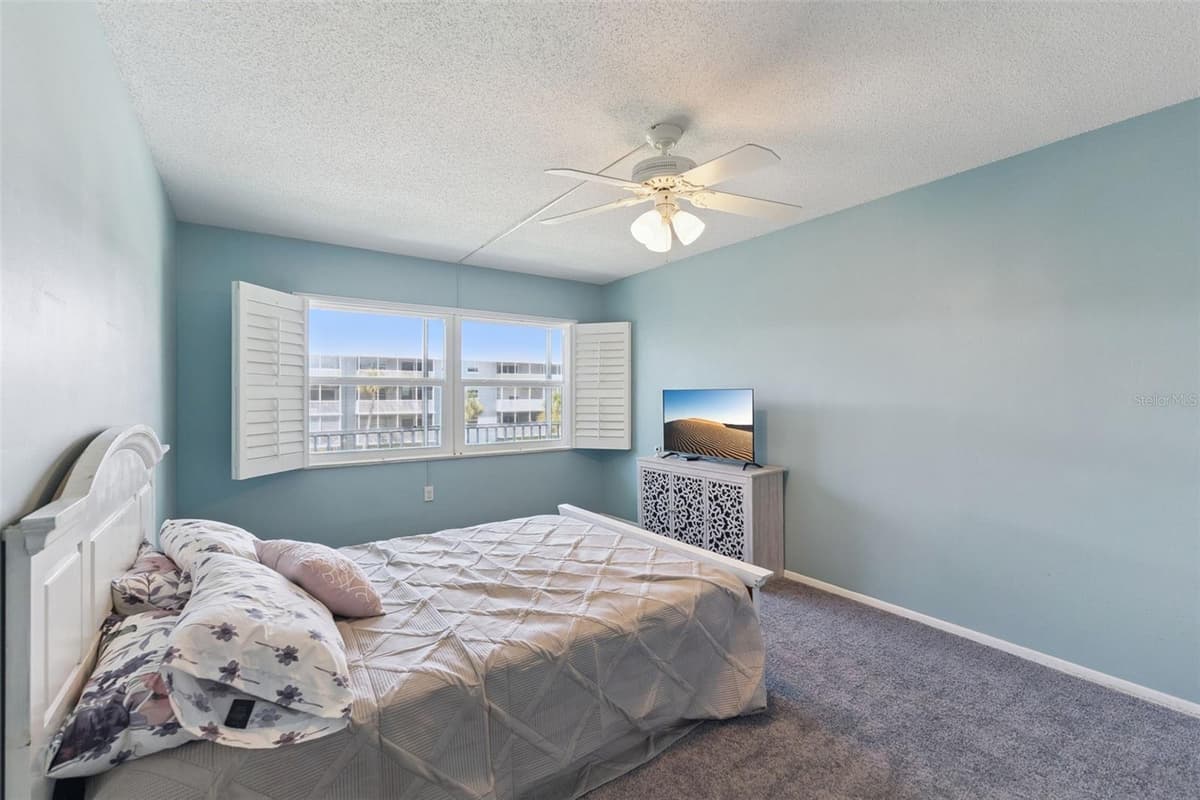 315 CAUSEWAY — photo 19 of 43
