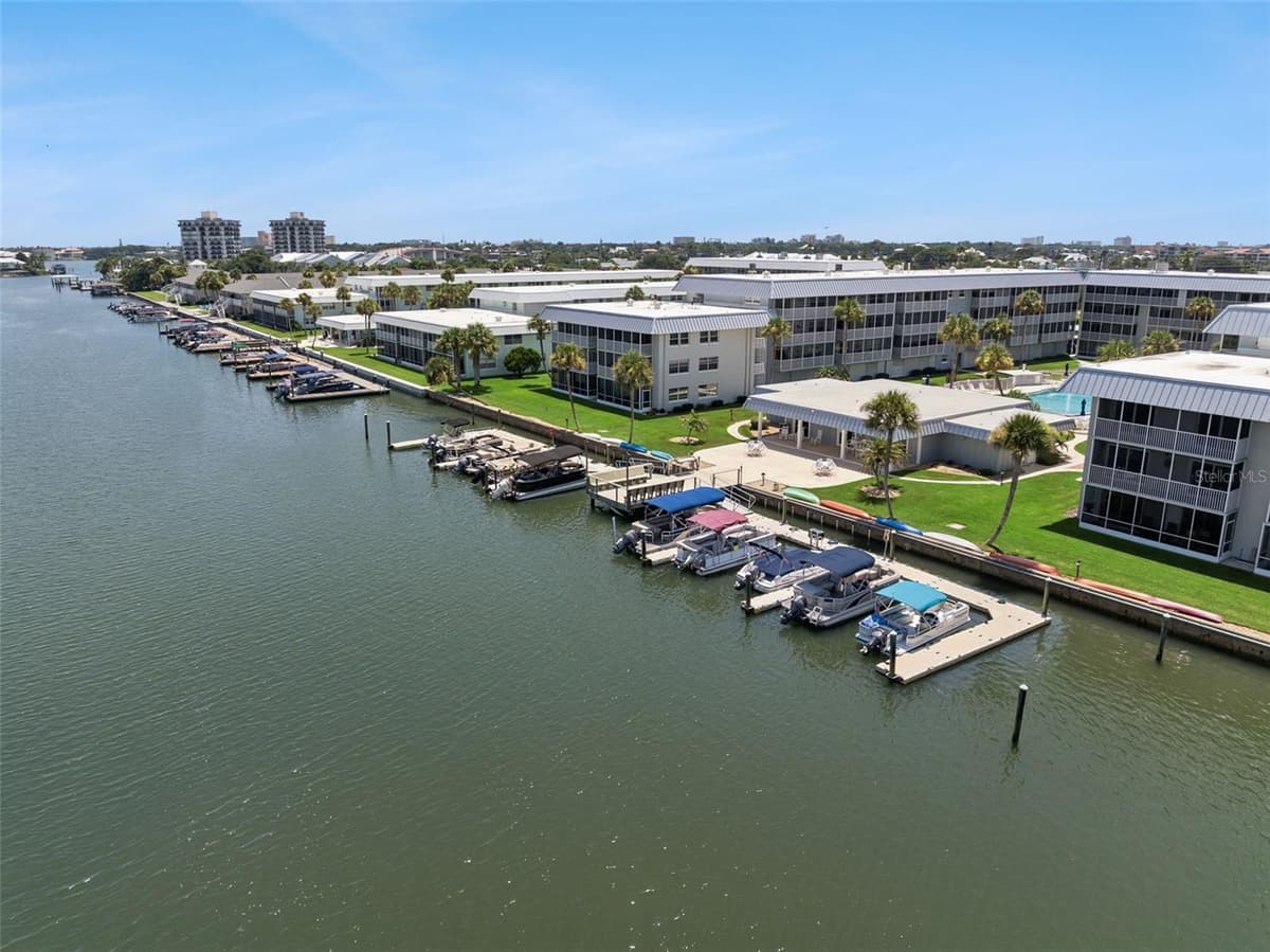 315 CAUSEWAY — photo 39 of 43