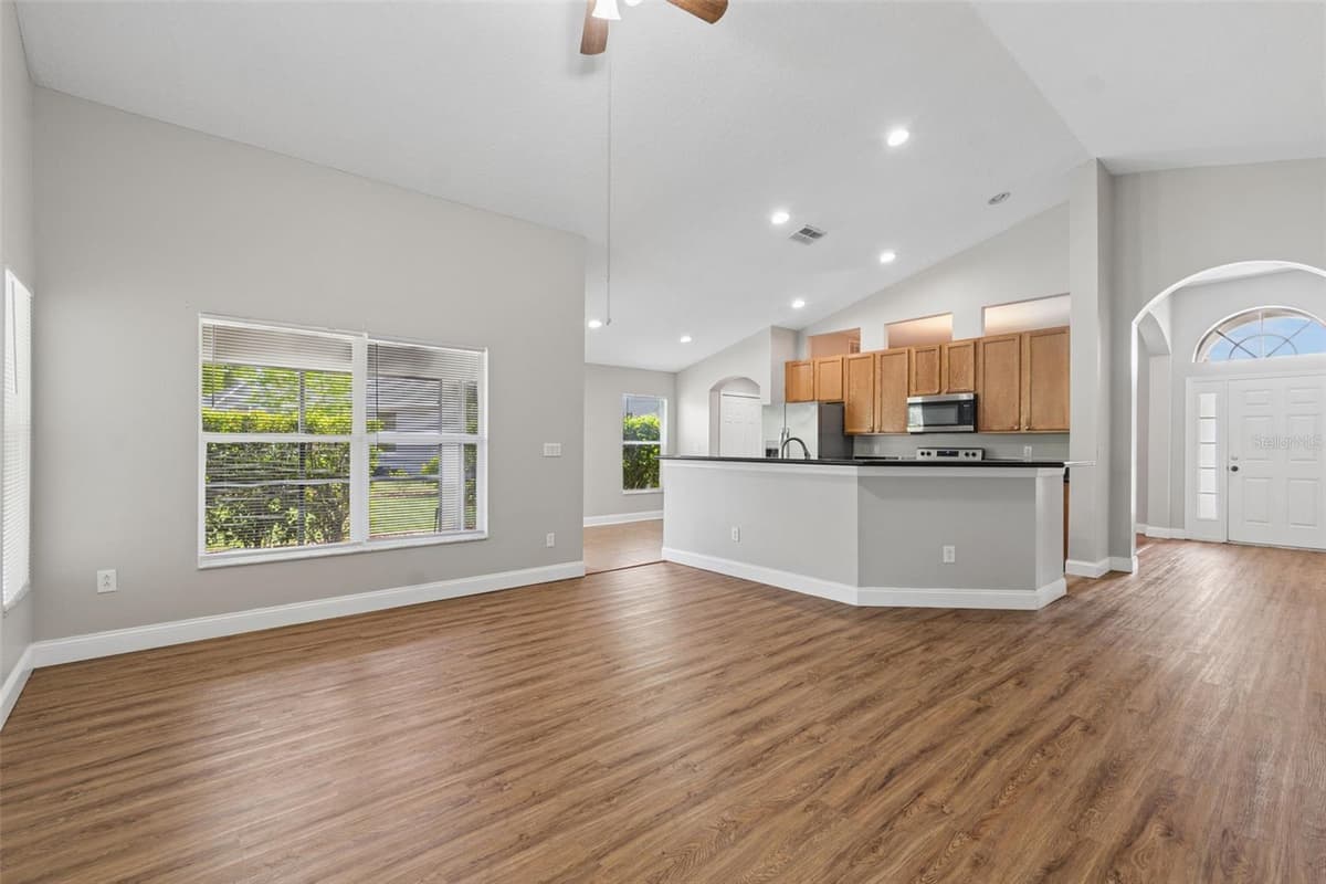3526 MORGANS BLUFF COURT — photo 15 of 64