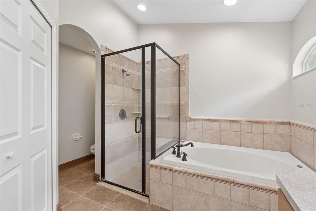3526 MORGANS BLUFF COURT — photo 35 of 64