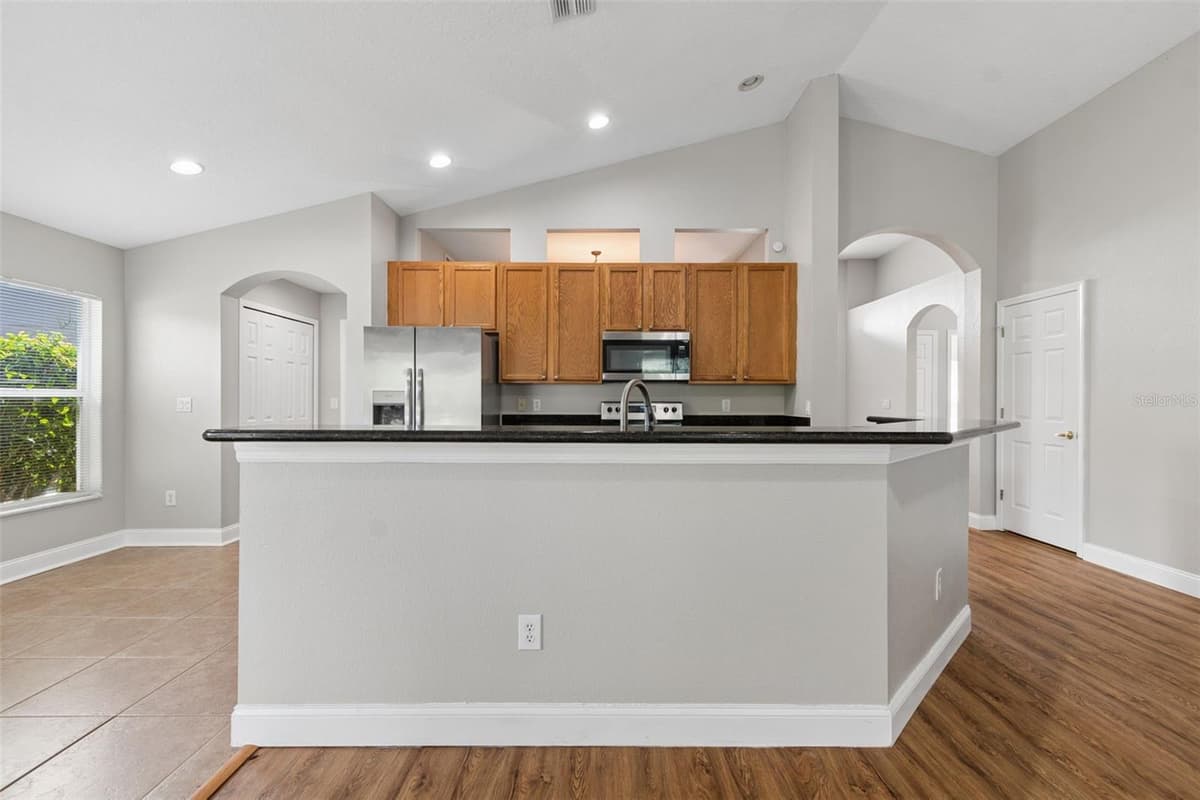 3526 MORGANS BLUFF COURT — photo 11 of 64