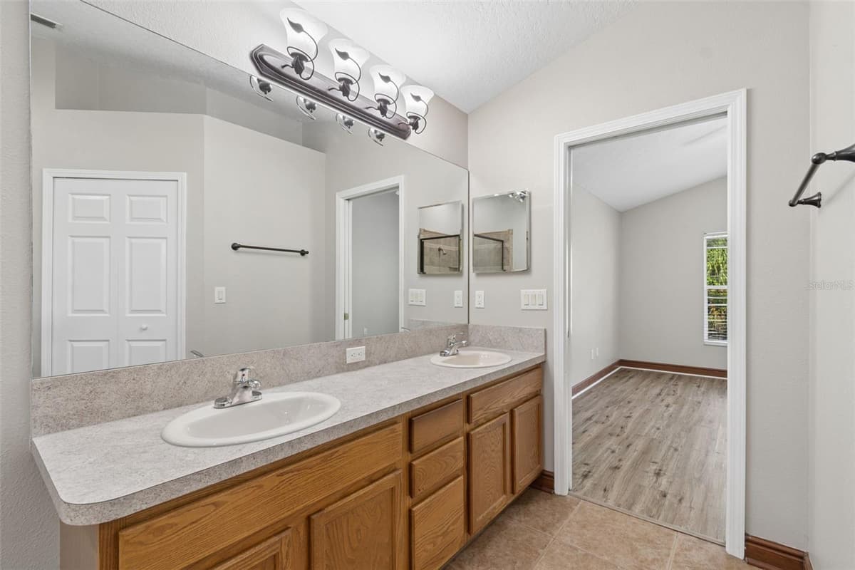 3526 MORGANS BLUFF COURT — photo 34 of 64