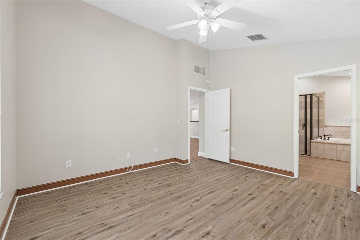 3526 MORGANS BLUFF COURT — photo 31 of 64