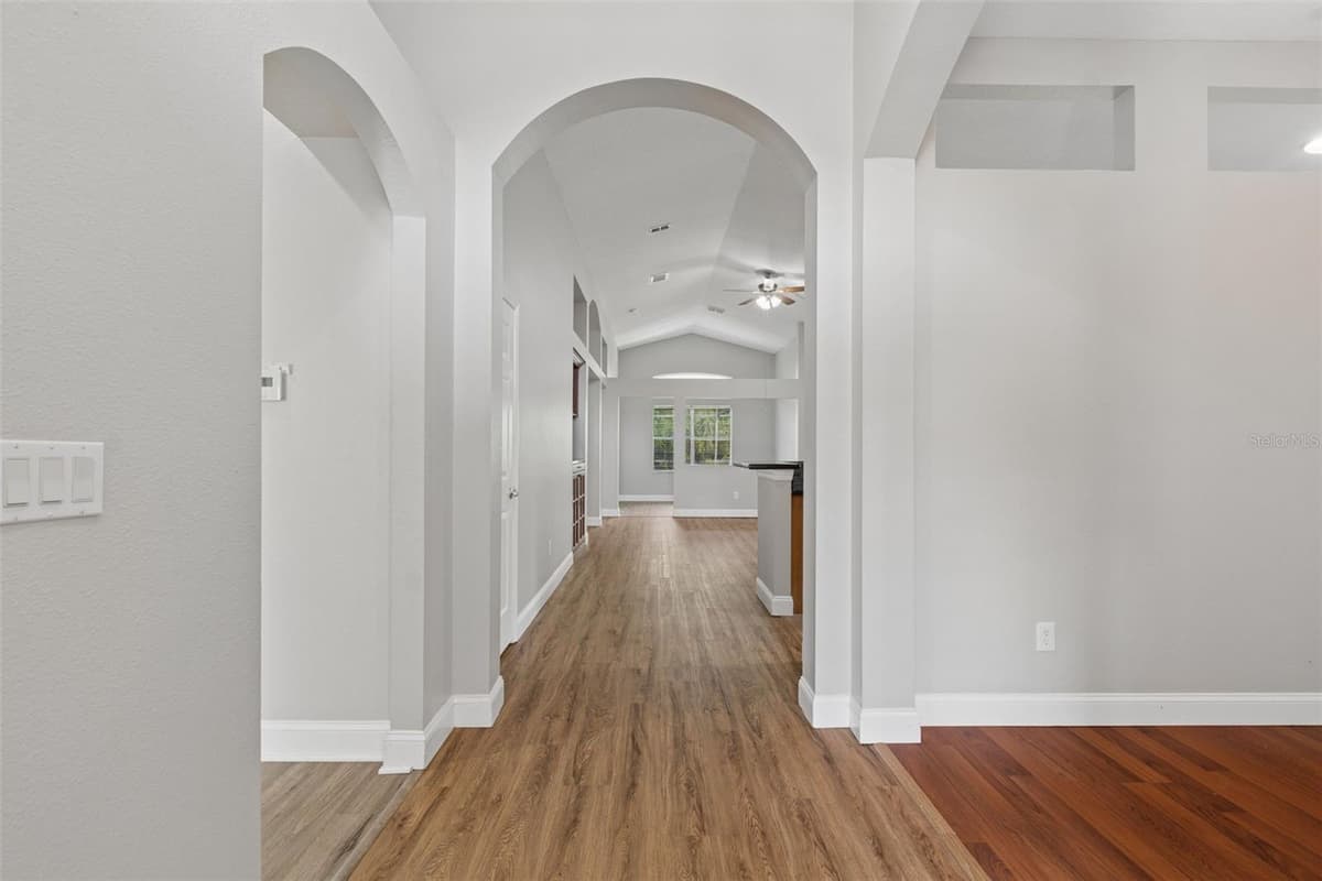 3526 MORGANS BLUFF COURT — photo 5 of 64