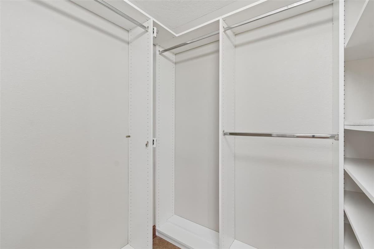 3526 MORGANS BLUFF COURT — photo 37 of 64