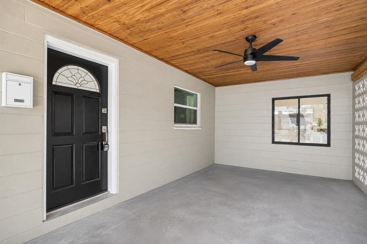 1904 MEADOWBROOK AVENUE — photo 5 of 35