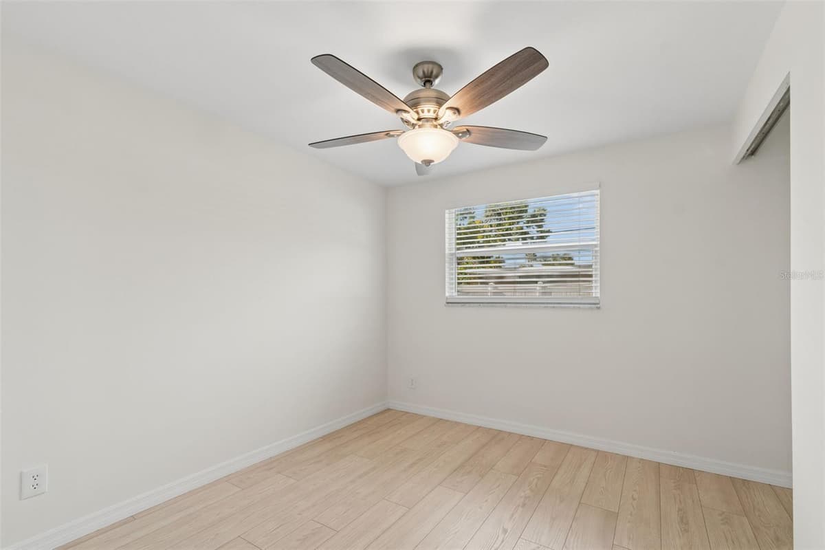 8672 78TH PLACE — photo 19 of 41