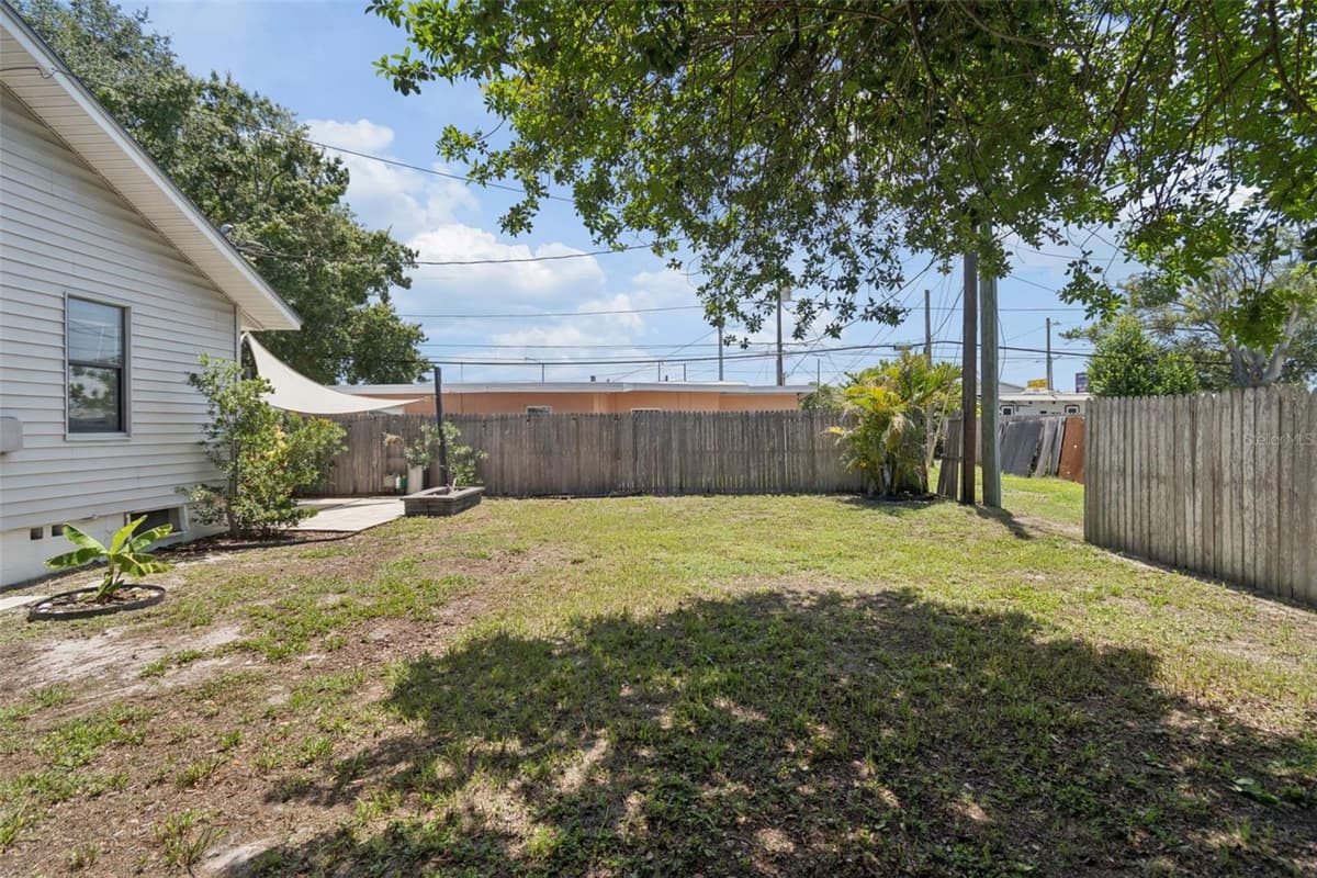 4924 45TH AVENUE — photo 30 of 32