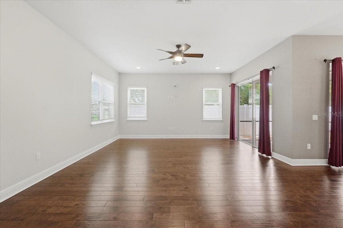 6308 CLARK AVENUE — photo 19 of 98