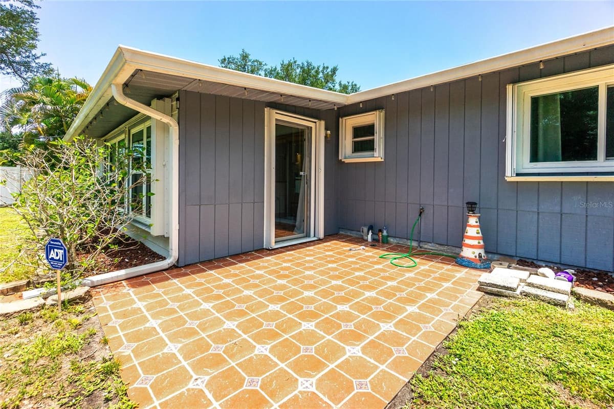 9435 BREWTON AVENUE — photo 46 of 61