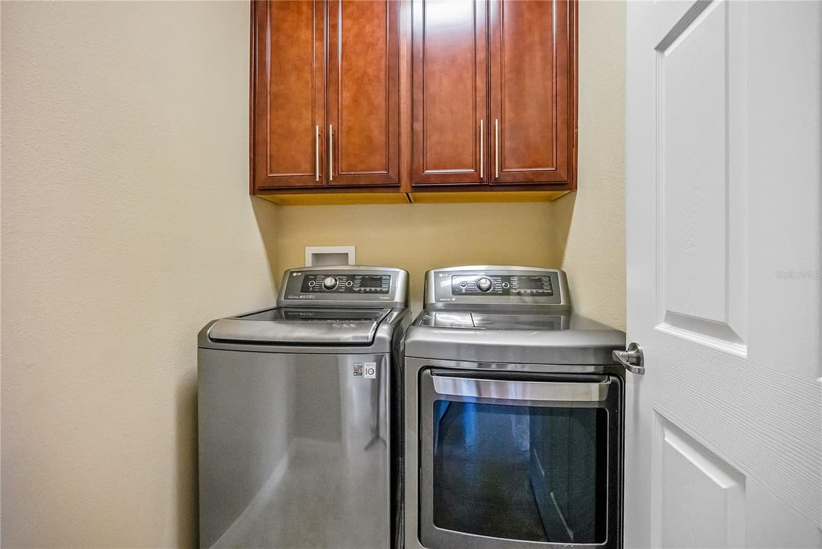 7199 91ST COURT — photo 33 of 43