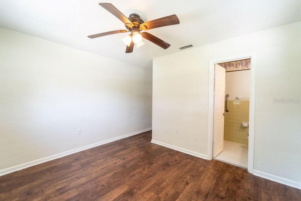 686 KENTUCKY AVENUE — photo 21 of 41