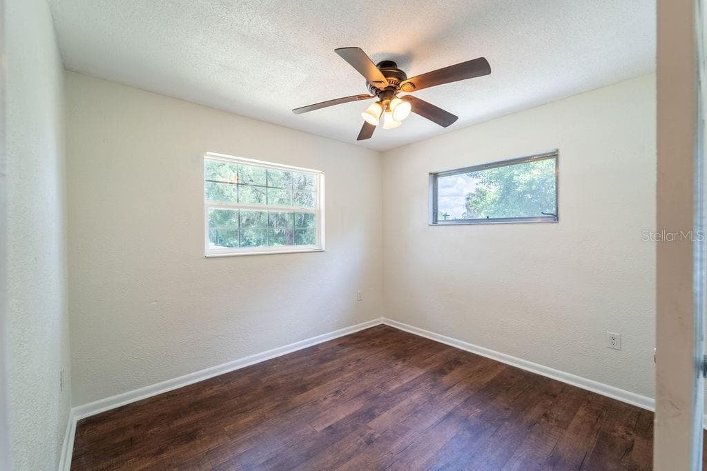 686 KENTUCKY AVENUE — photo 26 of 41