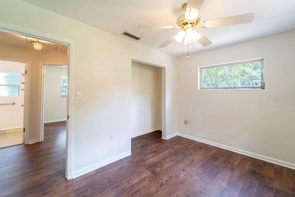 686 KENTUCKY AVENUE — photo 36 of 41