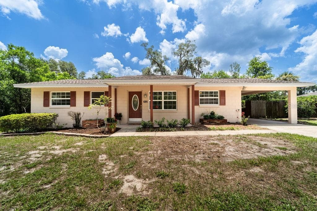686 KENTUCKY AVENUE — photo 1 of 41