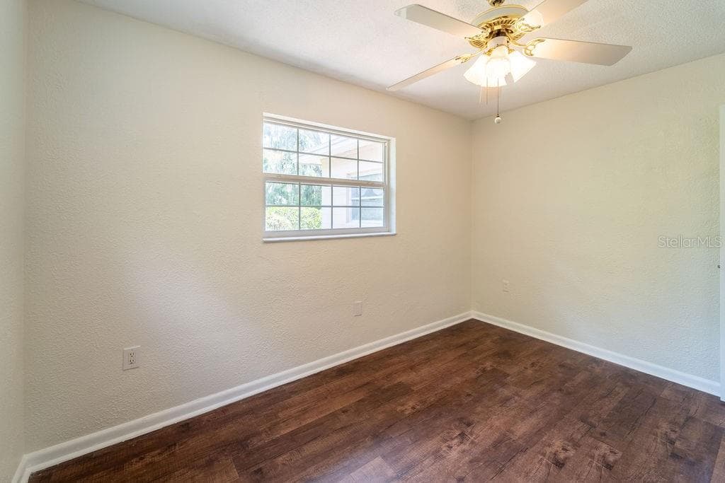 686 KENTUCKY AVENUE — photo 34 of 41